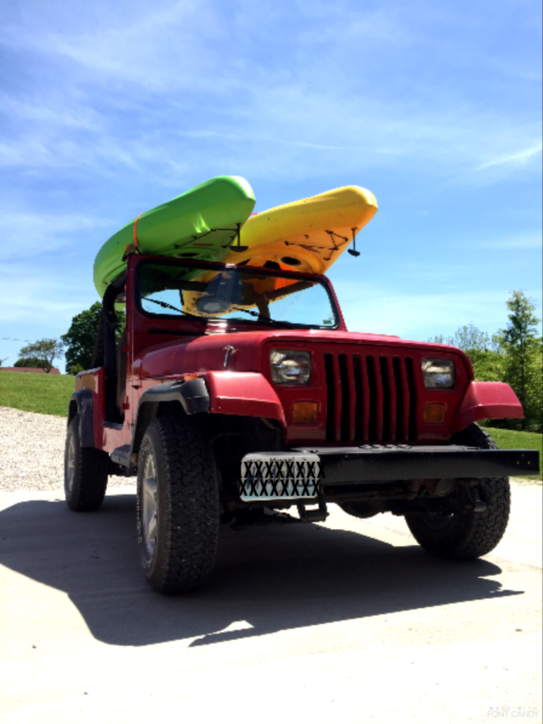 Kayaking, kayak, cedar creek, creek, paddling, jeep, jeeps